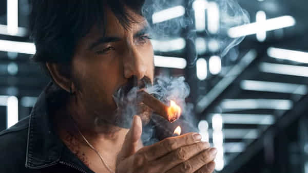 Ravi Teja Birthday: రవితేజ బర్త్ డే సర్ప్రైజ్ వచ్చేసింది.. రావణసుర గ్లింప్స్ వేరేలెవల్.. సస్పెన్స్ థ్రిల్లర్గా మాస్ మహారాజా..