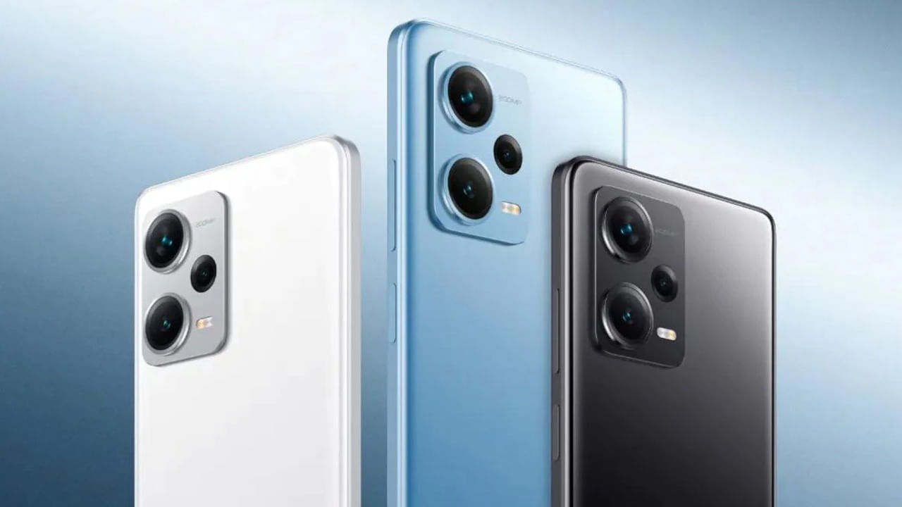 Redmi Note 12 Pro: రూ. 30 వేల లోపు అందుబాటులో ఉన్న బెస్ట్ స్మార్ట్‌ ఫోన్స్‌లో రెడ్‌మీ నోట్‌ 12 ప్రో మొదటి ప్లేస్‌లో ఉంది. ఈ ఫోన్‌ ప్రారంభ ధర రూ. 24,999గా ఉంది. ఫీచర్ల విషయానికొస్తే ఇందులో 6.67 ఇంచెస్‌ అమోఎల్‌ఈడీ డిస్‌ప్లేను అందించారు. 50 మెగాపిక్సెల్ రెయిర్‌ కెమెరాతో పాటు, 8 ఎంపీ ఫ్రంట్‌ కెమెరాను అందించారు. 5000 ఎమ్‌ఏహెచ్‌ బ్యాటరీని అందించారు. 