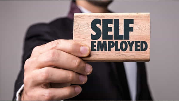 Self-Employment Scheme: సొంత వ్యాపారం చేయాలనుకుంటున్నారా.? కేంద్ర ప్రభుత్వానికి చెందిన ఈ ఫ్రాంచైజ్తో లాభాలే లాభాలు..