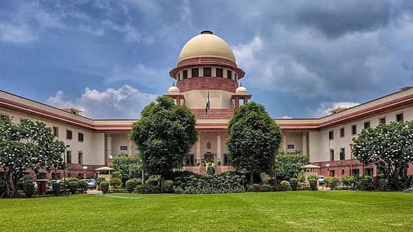 Supreme Court: బీబీసీ బ్యాన్కు నో చెప్పిన అత్యున్నత న్యాయస్థానం.. కేంద్ర ప్రభుత్వానికి నోటీసులు..
