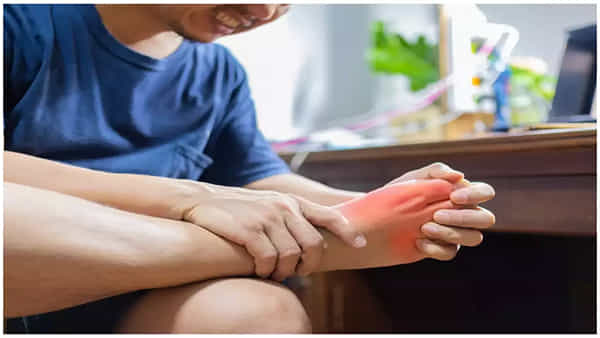 Uric Acid: ధనియాలతో యూరిక్ యాసిడ్తో చెక్ పెట్టొచ్చు.. వీటితో కీళ్ల నొప్పులకు అద్భుతంగా ఎలా చికిత్స చేయాలో తెలుసు