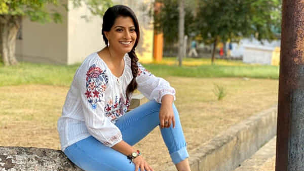 Varalakshmi Sarathkumar : మా నాన్న పేరు చెప్పుకొని ఏ ఒక్క అవకాశం అందుకోలేదు.. వరలక్ష్మీ ఇంట్రెస్టింగ్ కామెంట్స్