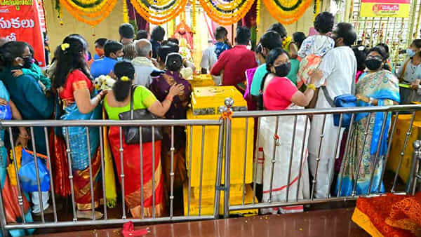 Basara: బాసరలో వసంత పంచమి వేడుకలు.. సుప్రభాత సేవలతో ప్రారంభమైన ఉత్సవాలు