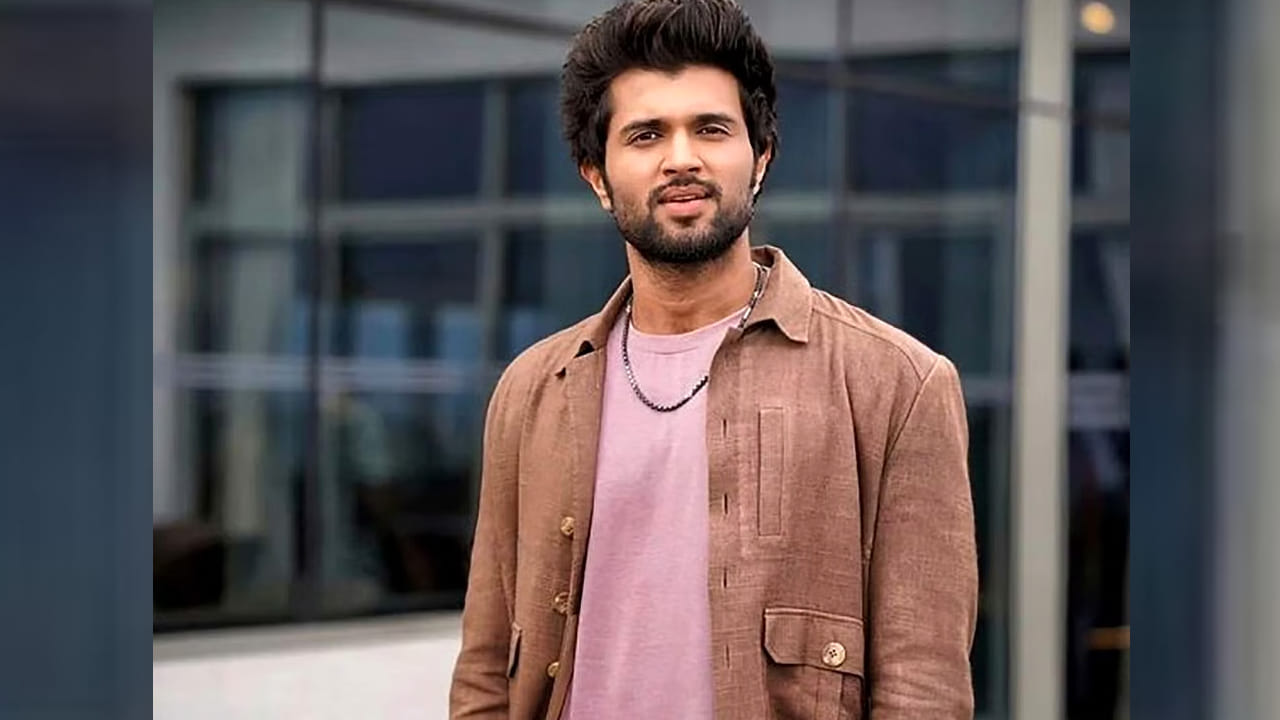 Vijay Deverakonda: కొత్త ప్రాజెక్ట్ అనౌన్స్ చేసిన విజయ్ దేవరకొండ.. సరికొత్త గెటప్లో రౌడీ హీరో.. డైరెక్టర్ ఎవరంటే..