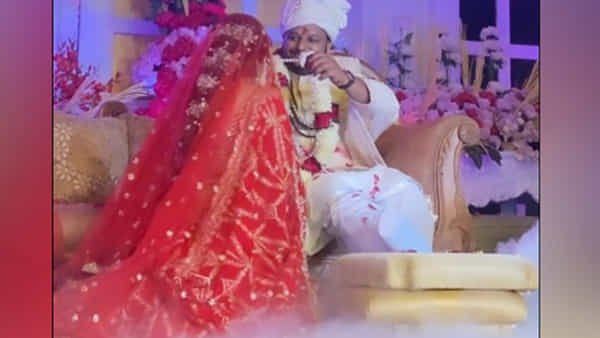 Wedding Video: పెళ్లికి ఇలాంటి అమ్మాయే కావాలంటున్న అబ్బాయిలు.. జయమాల సమయంలో వధువు ఏం చేసిందంటే..?