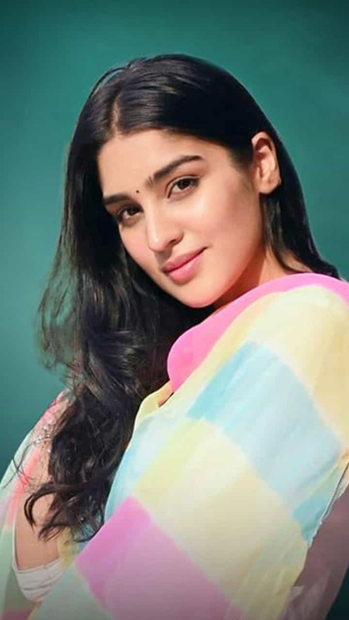 మోడలింగ్ చేస్తూనే 2019లో ఎంటీవీ సూపర్ మోడల్ ఆఫ్ ది ఇయర్ పోటీల్లో పాల్గొంది.