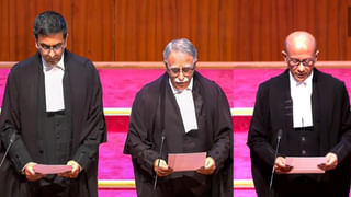 Watch: దైవ దర్శనానికి వెళ్లిన దంపతులకు సడెన్‌ సర్‌ప్రైజ్‌..! అకస్మాత్తుగా కారుఇంజిన్‌లోంచి వింత శబ్ధాలు.. తీరా చూస్తే..