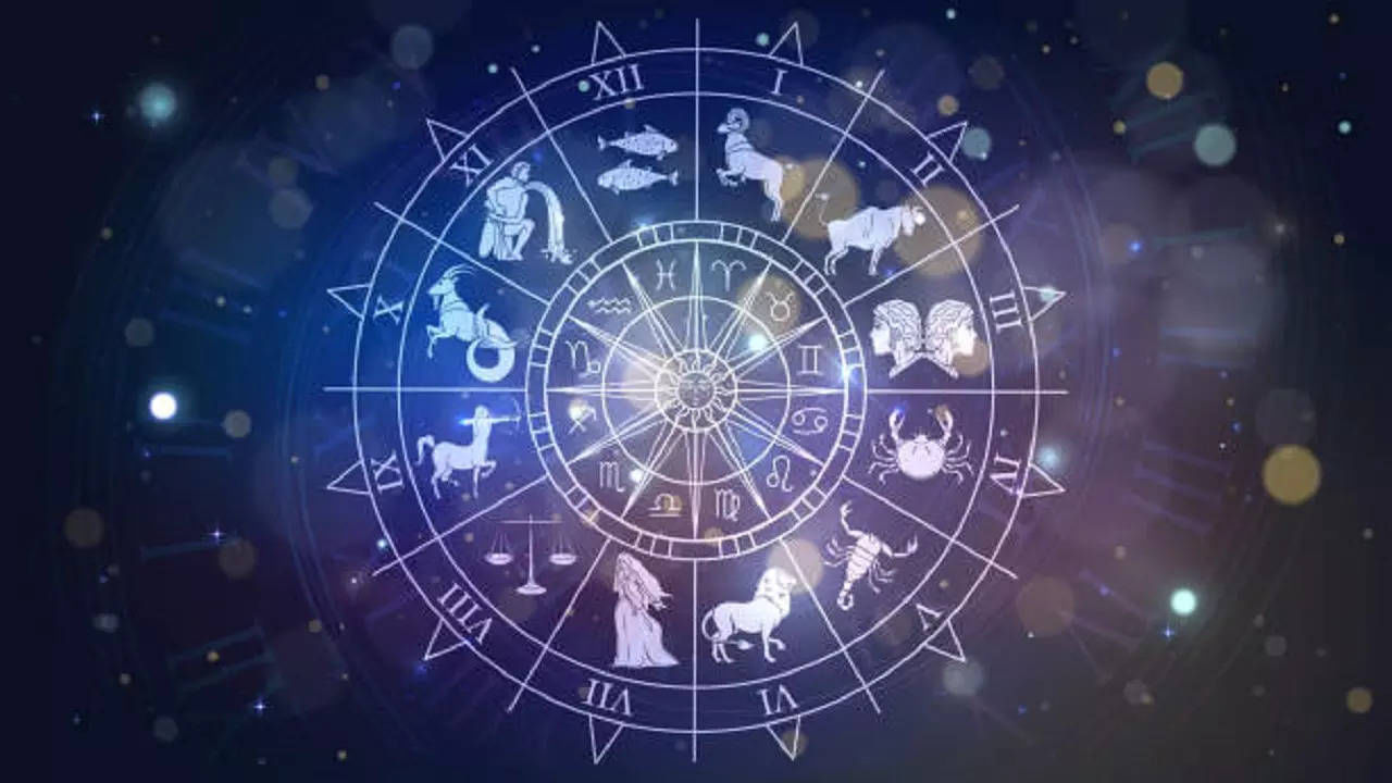 Horoscope Today (Feb 24, 2023): ఆ రాశి ఉద్యోగస్తులు ఒక శుభవార్త వింటారు.. శుక్రవారం దినఫలాలు ఎలా ఉన్నాయంటే..?