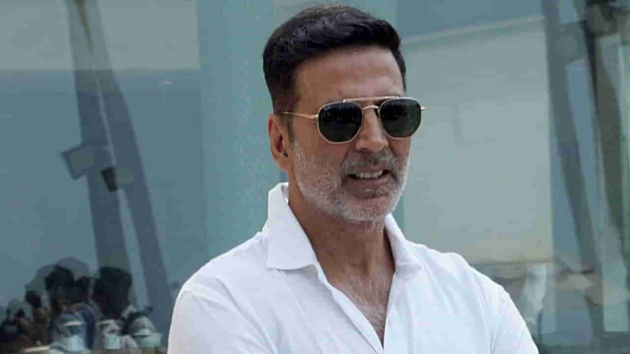 Akshay Kumar: బాలీవుడ్ స్టార్ హీరోపై నెటిజన్స్ ఫైర్.. క్షమాపణ చెప్పాలంటూ నెట్టింట డిమాండ్..