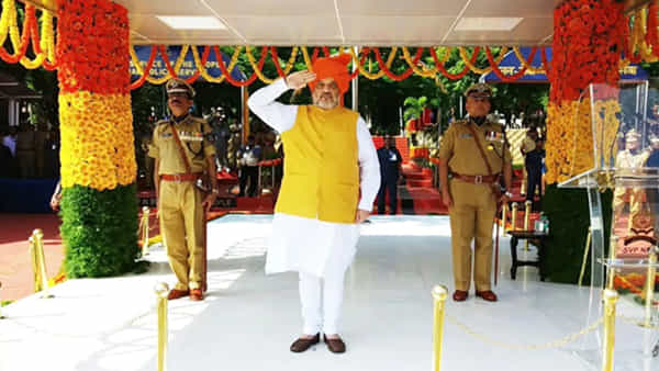Hyderabad: ఐపీఎస్ల పాసింగ్ ఔట్ పరేడ్ ప్రారంభం.. హాజరైన కేంద్ర మంత్రి అమిత్ షా