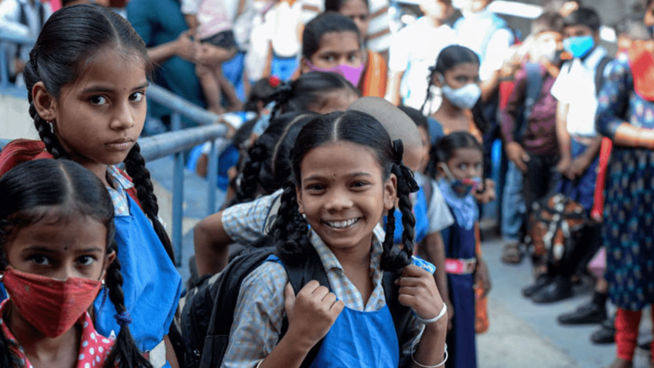 Andhra Pradesh: ఏపీలో స్కూళ్లకు వేసవి సెలవులపై క్లారిటీ.. ఎప్పటి నుంచి ఎప్పటివరకు అంటే..?