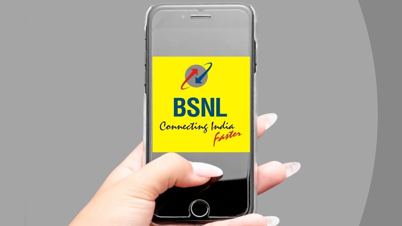 Bumper Offer: రూ. 797తో రిచార్జ్ చేస్తే సంవత్సరం అంతా ఫ్రీ.. రోజుకు 2జీబీ డేటా..