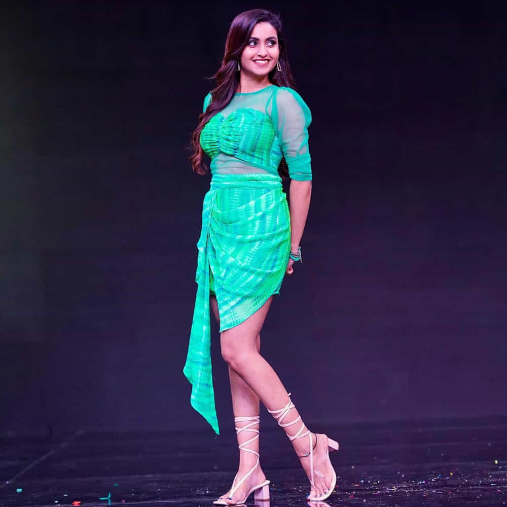 దీపికా పిల్లి సోషల్ మీడియాలో చాలా పాపులర్.. టిక్ టాక్లో వీడియోలు చేస్తూ తన అందచందాలతో కేకపెట్టించేది. కొన్ని షార్ట్ ఫిల్మ్స్లో కూడ నటించిన దీపికా సోషల్ మీడియాలో కొత్త కొత్త ఫొటోస్ తో హోరెత్తిస్తుంది. మీరు ఓ లుక్కేయండి.