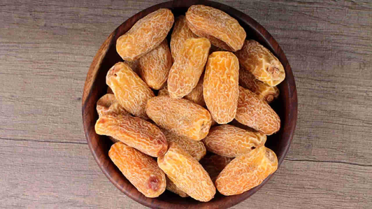 Dry Dates Benefits: ఖర్జూరం తీసుకోవడం వల్ల కలిగే ఈ ప్రయోజనాలు మీకు తెలుసా..? తెలిస్తే తినకుండా వదిలిపెట్టే ప్రసక్తే లేదంటారు..