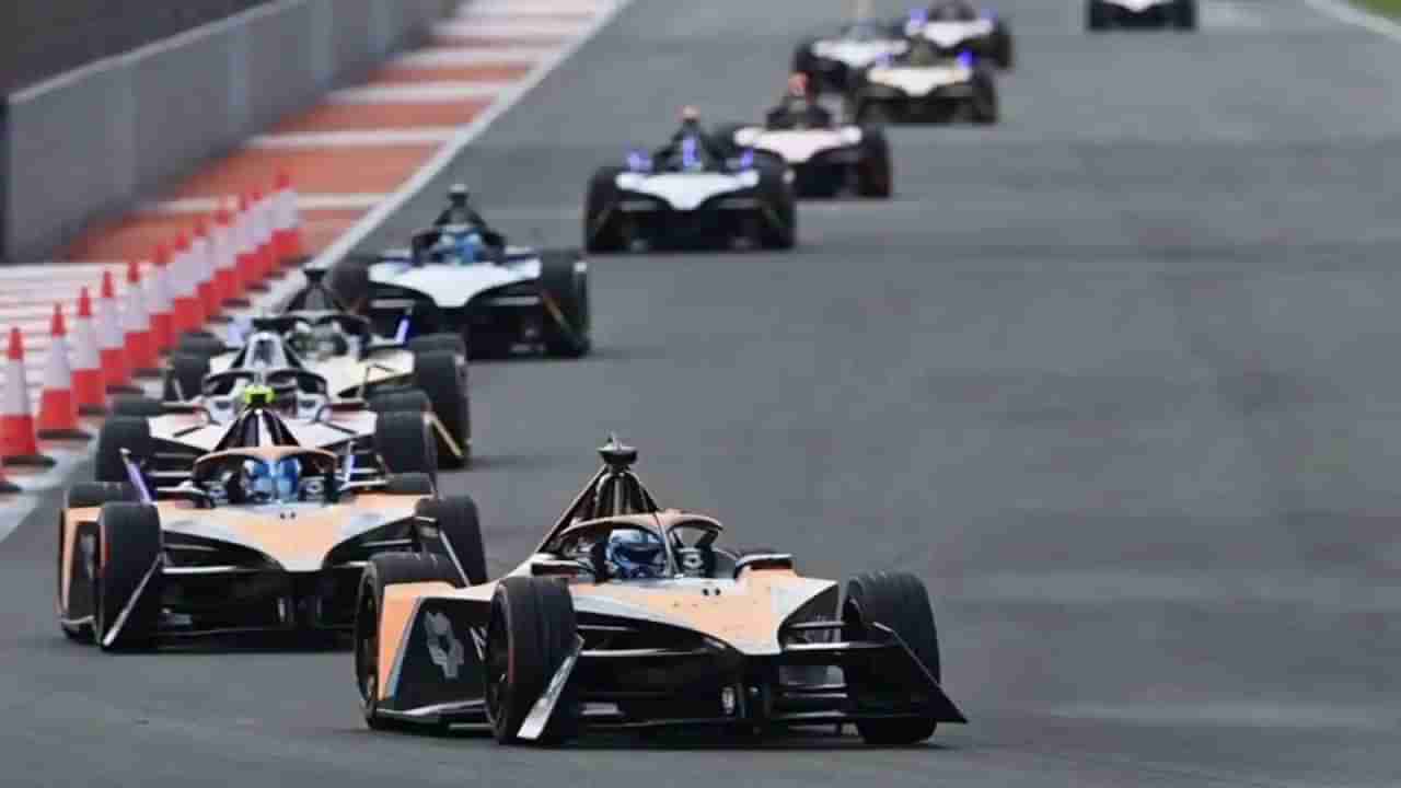 Formula E Hyderabad: రేస్ కు రెడీ అవుతున్న హైదరాబాద్.. షెడ్యూల్, టికెట్ల బుకింగ్ వివరాలు..