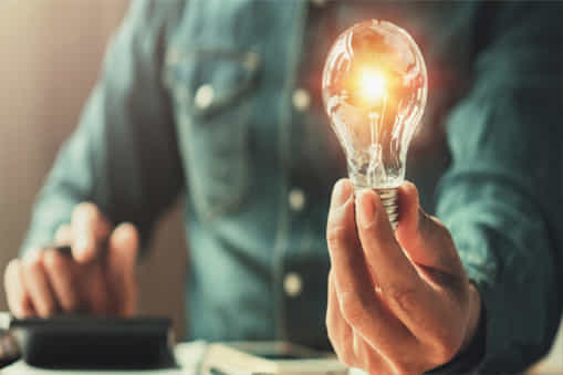 Free Electricity: ఎన్నికలు సమీపిస్తున్న వేళ రాష్ట్ర ప్రజలకు పండగేపండగా! ఇకపై ప్రతి నెలా ఉచిత కరెంట్..