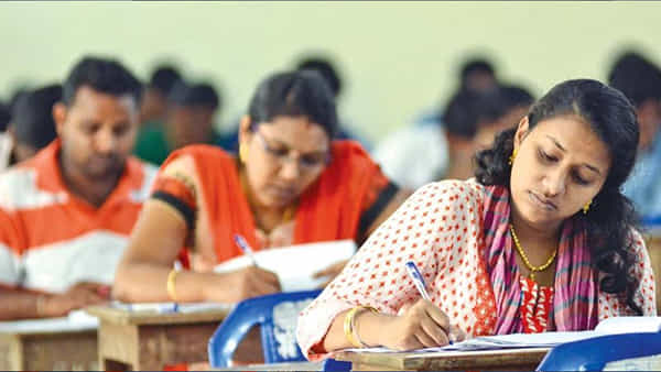 TS Inter: ఎగ్జామ్స్ వాల్యుయేషన్ విషయంలో ఇంటర్ బోర్డ్ కీలక నిర్ణయం.. టెండర్ రద్దు చేస్తూ..