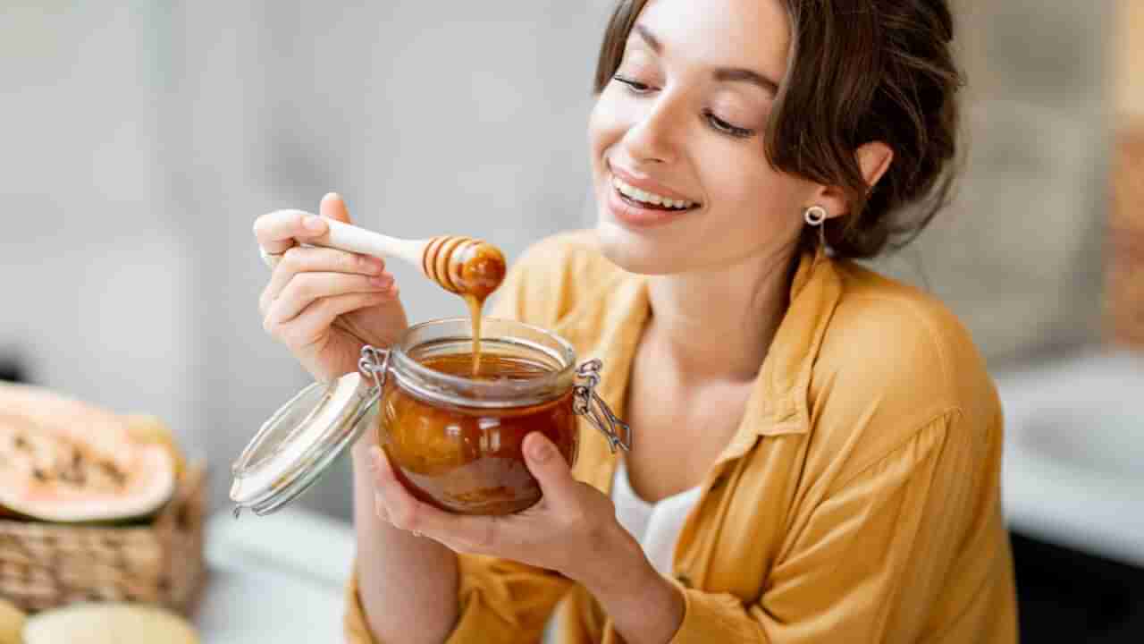 Honey for weight loss: బరువు సులువుగా తగ్గే చిట్కా.. దీనిని రోజూ ఆహారంలో మితంగా తీసుకోండి చాలు..