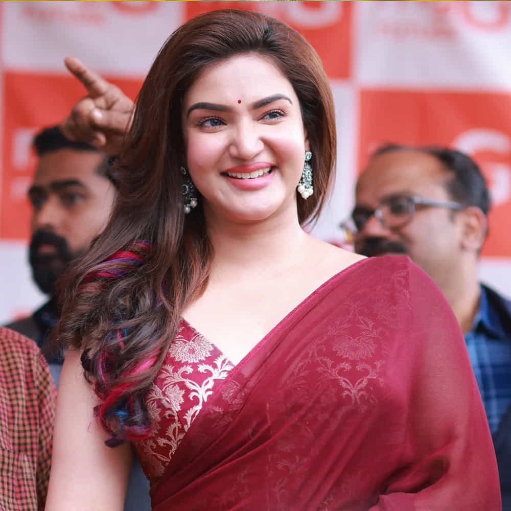 కోమలమైన వర్చస్సు... తళుకుబెళుకులతో మాలీవుడ్‌లో యూత్ హార్ట్స్ దోచేస్తోంది హనీ రోజ్ వర్గీస్. తమిళ్, తెలుగు సినిమాల్లో కూడా తన మార్క్ చూపించింది. ఈ వర్షం సాక్షిగా, ఆలయం వంటి తెలుగు సినిమాల్లో నటనతోపాటూ చక్కటి అభినయాన్ని చూపించిందీ శాండల్ బ్యూటీ.
