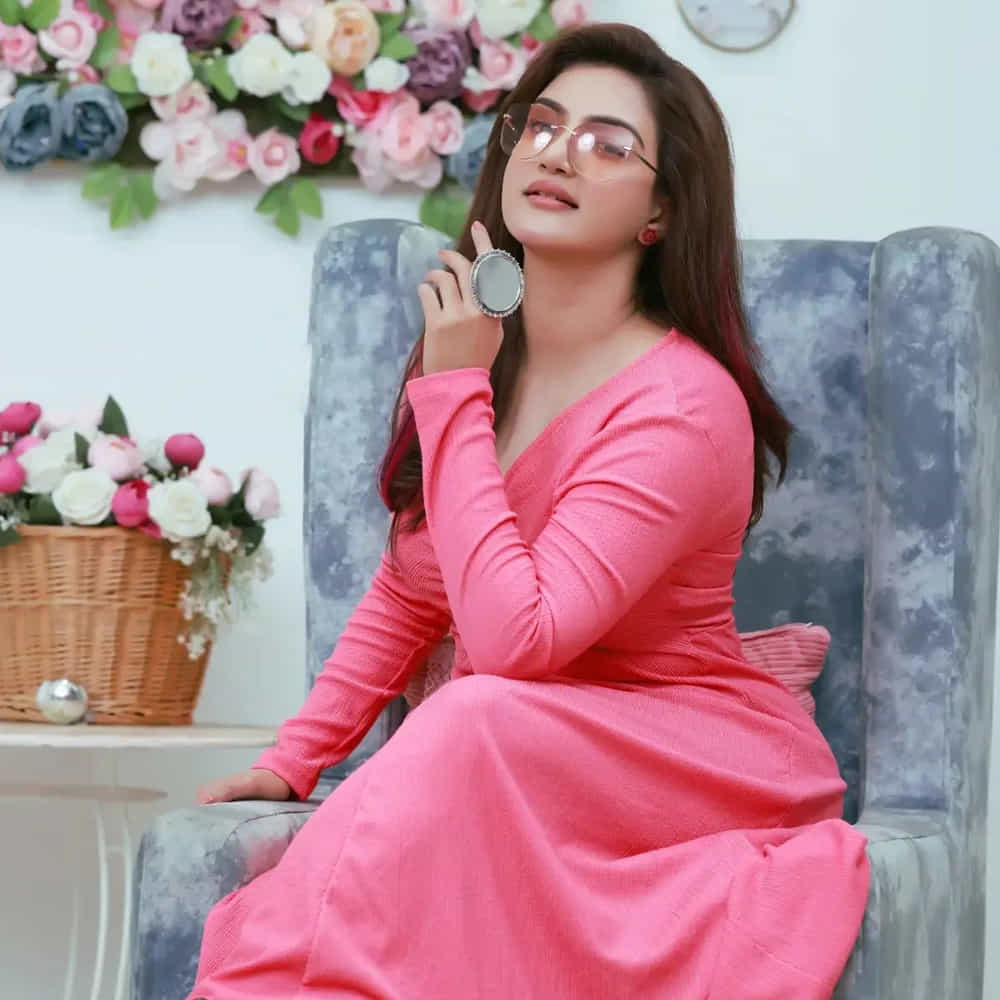 కోమలమైన వర్చస్సు... తళుకుబెళుకులతో మాలీవుడ్‌లో యూత్ హార్ట్స్ దోచేస్తోంది హనీ రోజ్ వర్గీస్. తమిళ్, తెలుగు సినిమాల్లో కూడా తన మార్క్ చూపించింది. ఈ వర్షం సాక్షిగా, ఆలయం వంటి తెలుగు సినిమాల్లో నటనతోపాటూ చక్కటి అభినయాన్ని చూపించిందీ శాండల్ బ్యూటీ.

