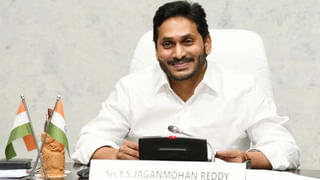 Andhra Pradesh: మాజీ ఎమ్మెల్యే అనుచరుడు దారుణ హత్య.. బైక్ పై వస్తుండగా కాపు కాచి.. కత్తులు, కర్రలతో దాడి..