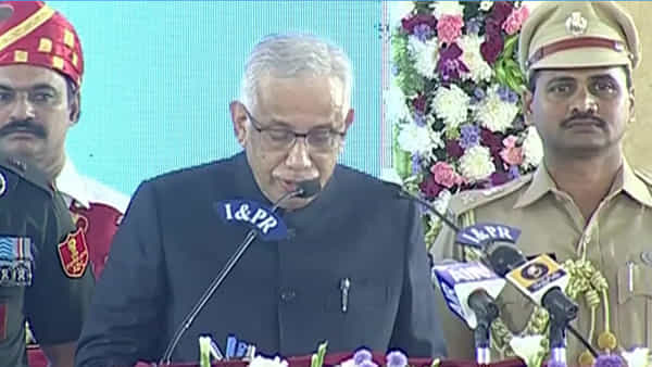 AP Governor: ఏపీ గవర్నర్గా జస్టీస్ అబ్దుల్ నజీర్ ప్రమాణస్వీకారం.. హాజరైన సీఎం జగన్, మంత్రులు, న్యాయమూర్తులు