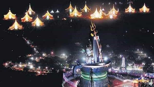 Maha Shivaratri: కోటప్పకొండలో మొదలైన శివరాత్రి సందడి.. ప్రభ ట్రాక్టర్ని స్వయంగా కొండకు చేర్చిన ఎమ్మెల్యే శ్రీనివాసరెడ్డి