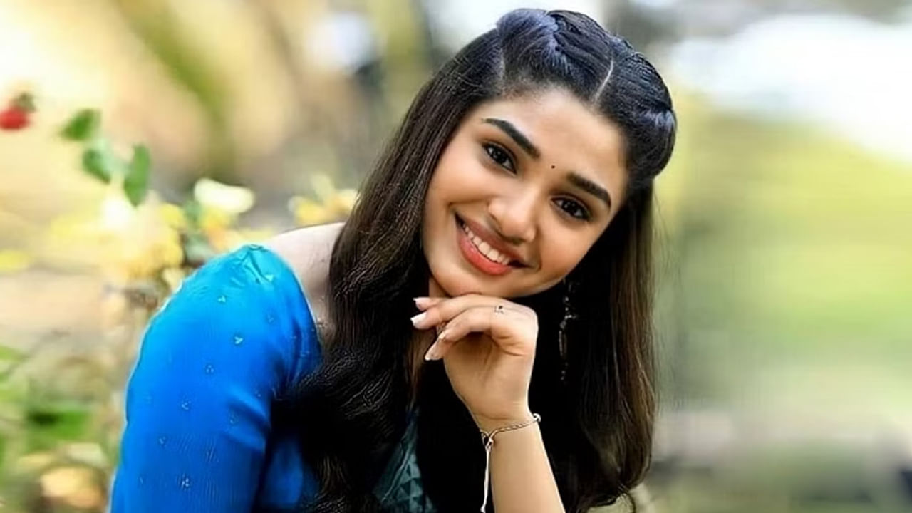 Krithi Shetty: కృతి శెట్టి స్పీడ్‌కు బ్రేకులు పడ్డట్టేనా..? సెన్సేషన్ బ్యూటీ చేతిలో ఒకేఒక్క సినిమా