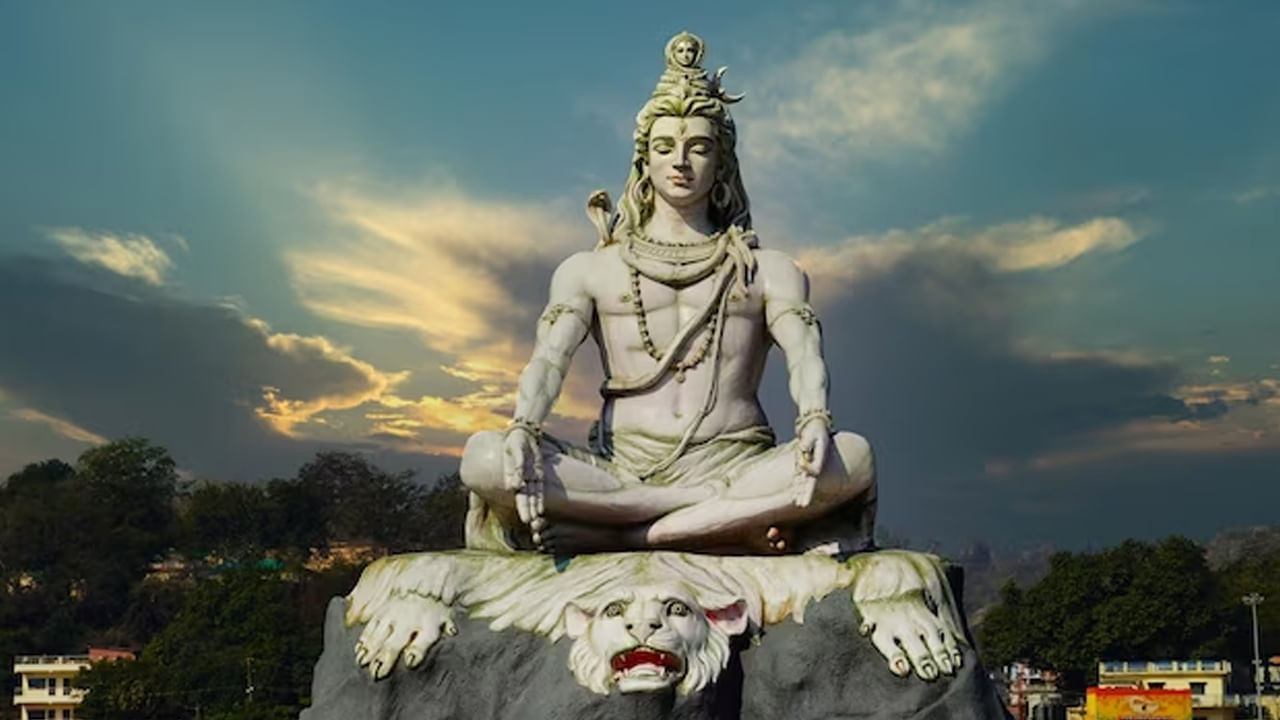 Monday Worship: సోమవారం నాడు శివుడిని ఇలా ఆరాధిస్తే అన్ని సమస్యలు తొలగిపోతాయి.. వివరాలు మీకోసం..