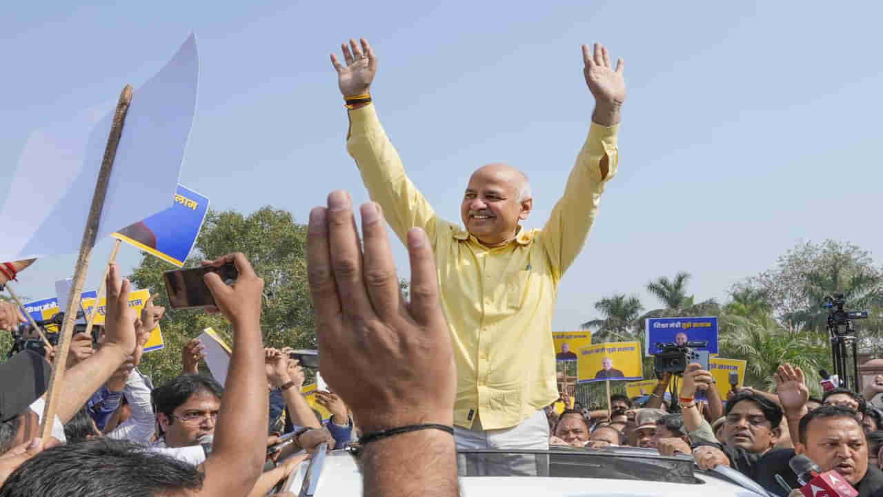 Liquor Scam Case: ఏడెనిమిది నెలలు నేను జైల్లో ఉంటా.. సీబీఐ విచారణకు ముందు సిసొడియా భారీ బలప్రదర్శన