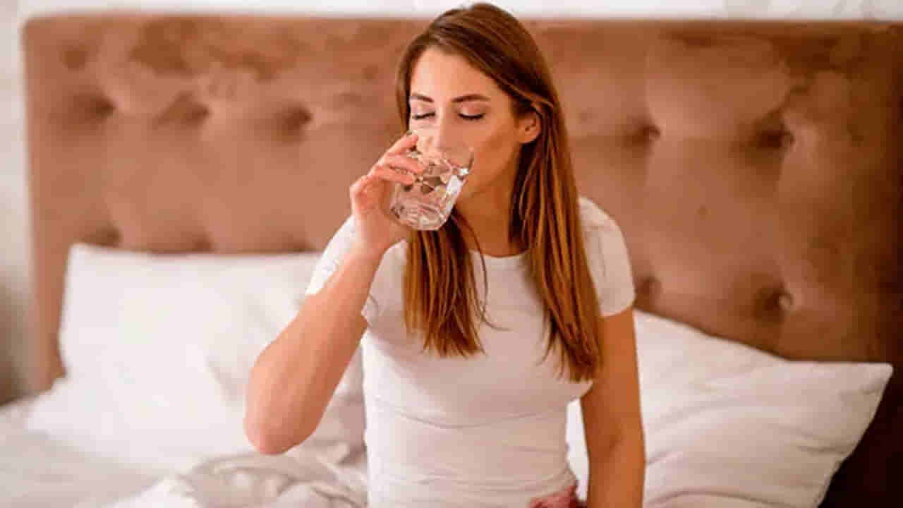 Mid Night Thirst: అర్ధరాత్రి అకస్మాత్తుగా తీవ్రమైన దాహం వేస్తోందా..? ఈ సమస్యను అధిగమించడం ఎలా?