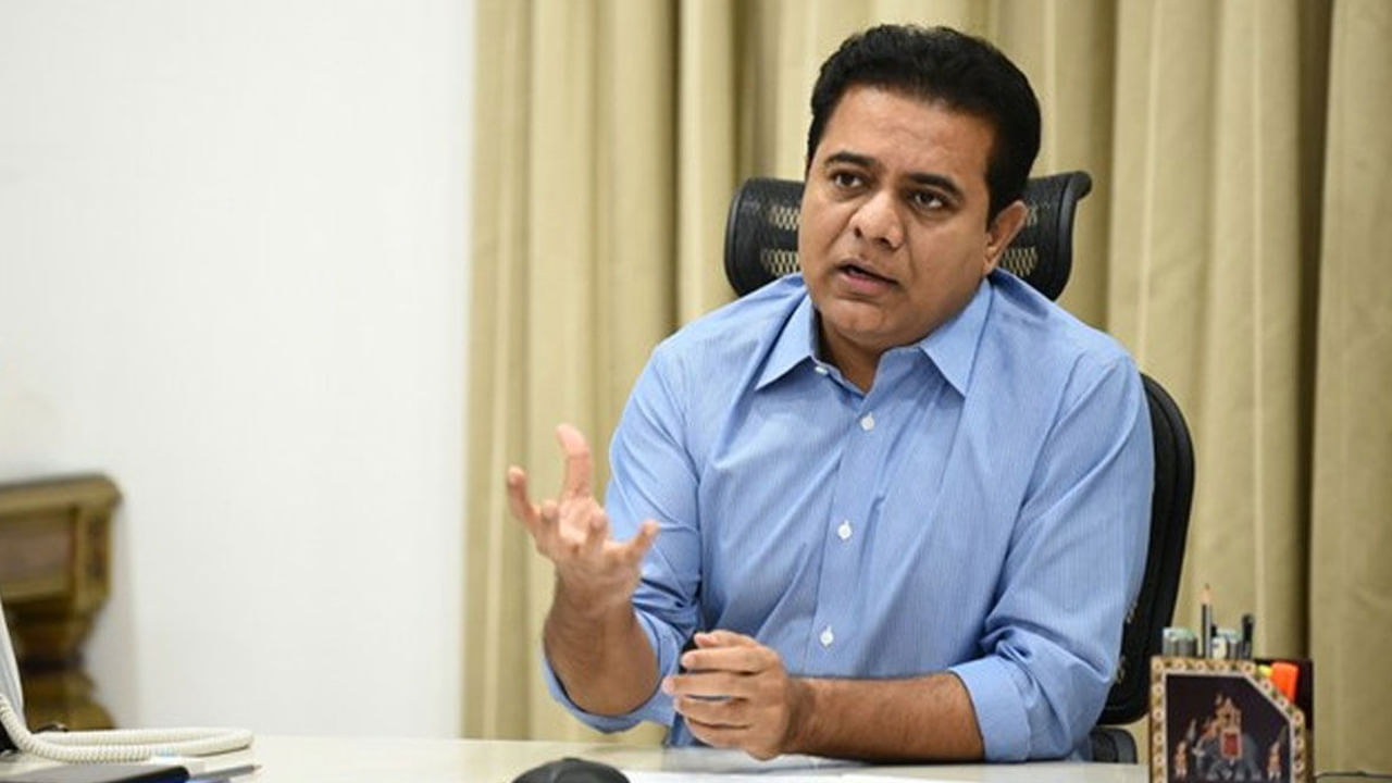 Minister KTR: ఆయన కోసం బయ్యారం బలి.. మిత్రుడికి లబ్ధి చేసేందుకు తెలంగాణకు మొండిచెయ్యి.. మంత్రి కేటీఆర్ ఫైర్..