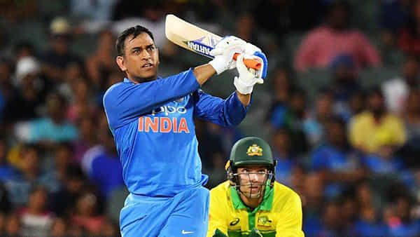 Team India: 3 ఫార్మాట్లలో నా స్థానాన్ని ధోనీ ఆక్రమించాడు.. 18 ఏళ్ల తర్వాత భారత స్టార్ క్రికెటర్ ఆవేదన..