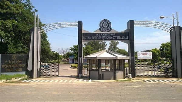 NIT Recruitment 2023: నిట్ జలంధర్లో నాన్ టీచింగ్ ఉద్యోగాలు.. నెలకు రూ.లక్షకుపైగా జీతం..