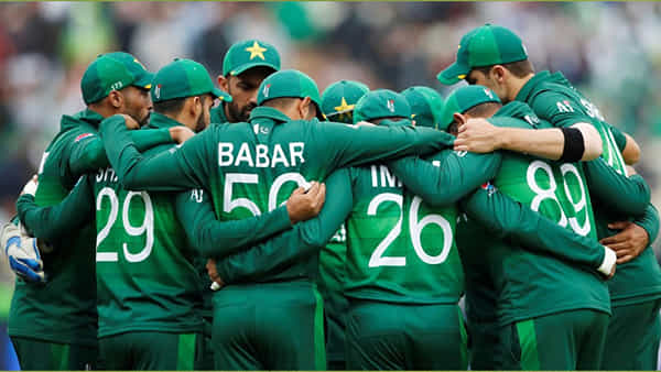 Pakistan: సెలక్షన్ కమిటీలో చోటు.. కట్చేస్తే.. అన్ని ఫార్మాట్ల క్రికెట్కు రిటైర్మెంట్.. ఆ వివాదాల ప్లేయర్ ఎవరంటే?