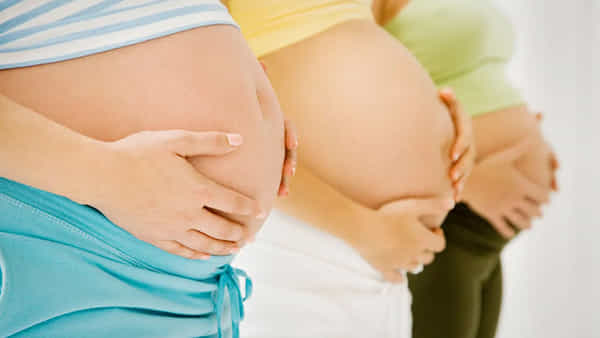 Pregnant: ఒకే విమానంలో 33 మంది గర్భిణీ స్త్రీలు.. విచారించగా వెలుగుచూసిన బిత్తరపోయే నిజాలు..!