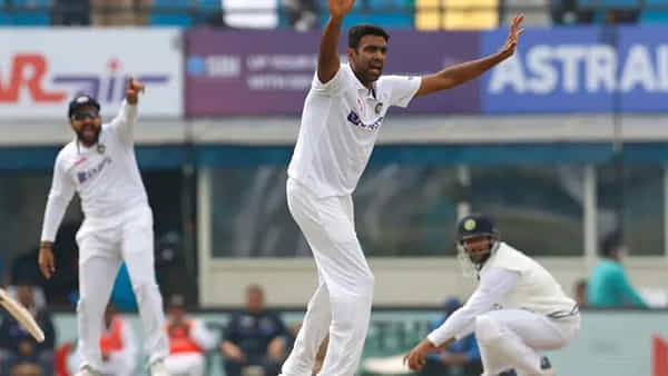 Ashwin: కుంబ్లే, మురళీధరన్ను వెనక్కినెట్టిన అశ్విన్.. దెబ్బకు 18 ఏళ్ల రికార్డు బ్రేక్..