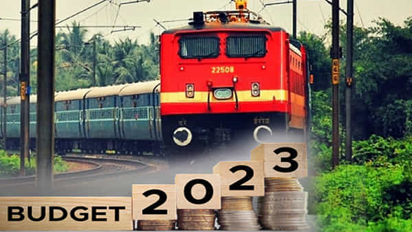 Budget 2023: బడ్జెట్లో రైల్వేకు అధిక ప్రాధాన్యత.. రూ. 2.4 లక్షల కోట్లు కేటాయింపు..