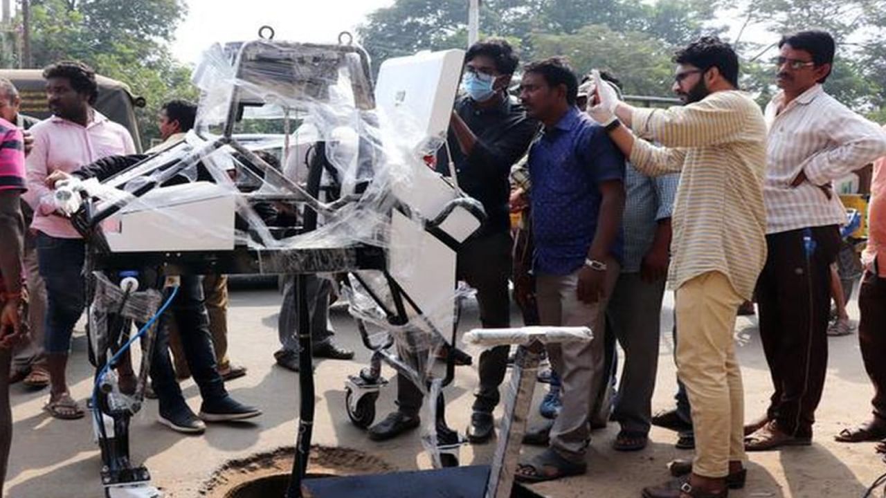 Robotic Scavengers: మ్యాన్‌ హోల్స్‌ ఇక ప్రాణాలు తీయలేవ్.. ప్రపంచంలోనే తొలిసారిగా వినూత్న ఆవిష్కరణ..