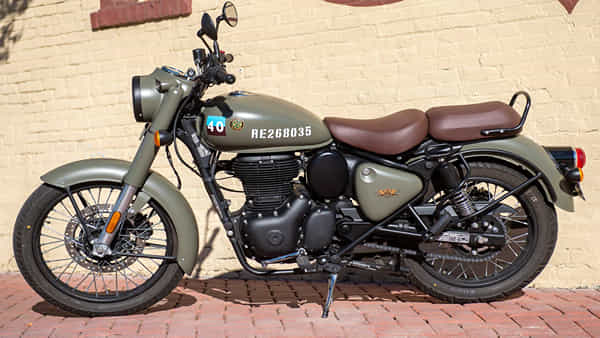Royal Enfield: కేవలం రూ. 50 వేలకే రాయల్ ఎన్ఫీల్డ్ థండర్బర్డ్ 350 బుల్లెట్ బండి.. అస్సలు మిస్ చేసుకోకండి.. ఈఎంఐ అవకాశం ఉంది..