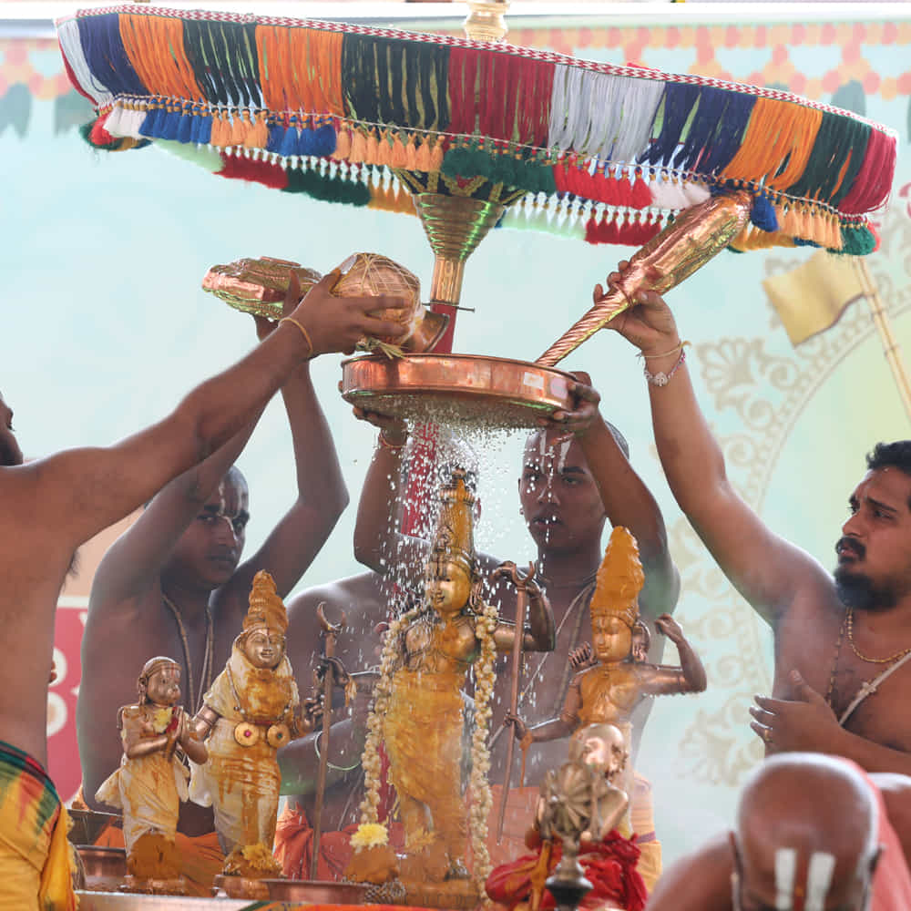 శ్రీరామానుజాచార్య  సమతా కుంభ్‌-2023 బ్రమ్మోత్సవాలకు సంబంధించిన ప్రత్యేక పూజల ఫొటోస్ అందరిని ఆకట్టుకుంటున్నాయి.