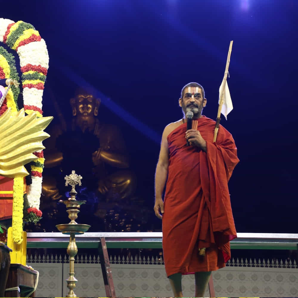 హైదరాబాద్ ముచ్చింతల్లోని సమతా స్ఫూర్తి ప్రాంగణంలో శ్రీ రామానుజాచార్య 108 దివ్య దేశాల బ్రహ్మోత్సవాలు అత్యంత వైభవంగా జరుగుతున్నాయి. ప్రముఖ ఆధ్యాత్మిక గురువు త్రిదండి చినజీయర్ స్వామి సారథ్యంలో నిత్య కైంకర్యాలు, విశిష్ట వాహన సేవలు ఘనంగా నిర్వహిస్తున్నారు.