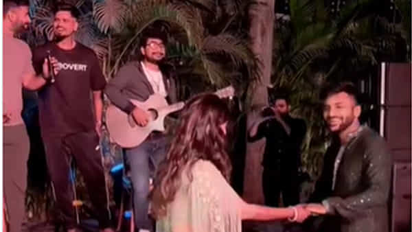 Video: పాట పాడిన శ్రేయాస్.. డ్యాన్స్ ఇరగదీసిన శార్దుల్.. హల్దీ ఫంక్షన్లో రచ్చ చేసిన నూతన జంట.. వైరల్ వీడియో..