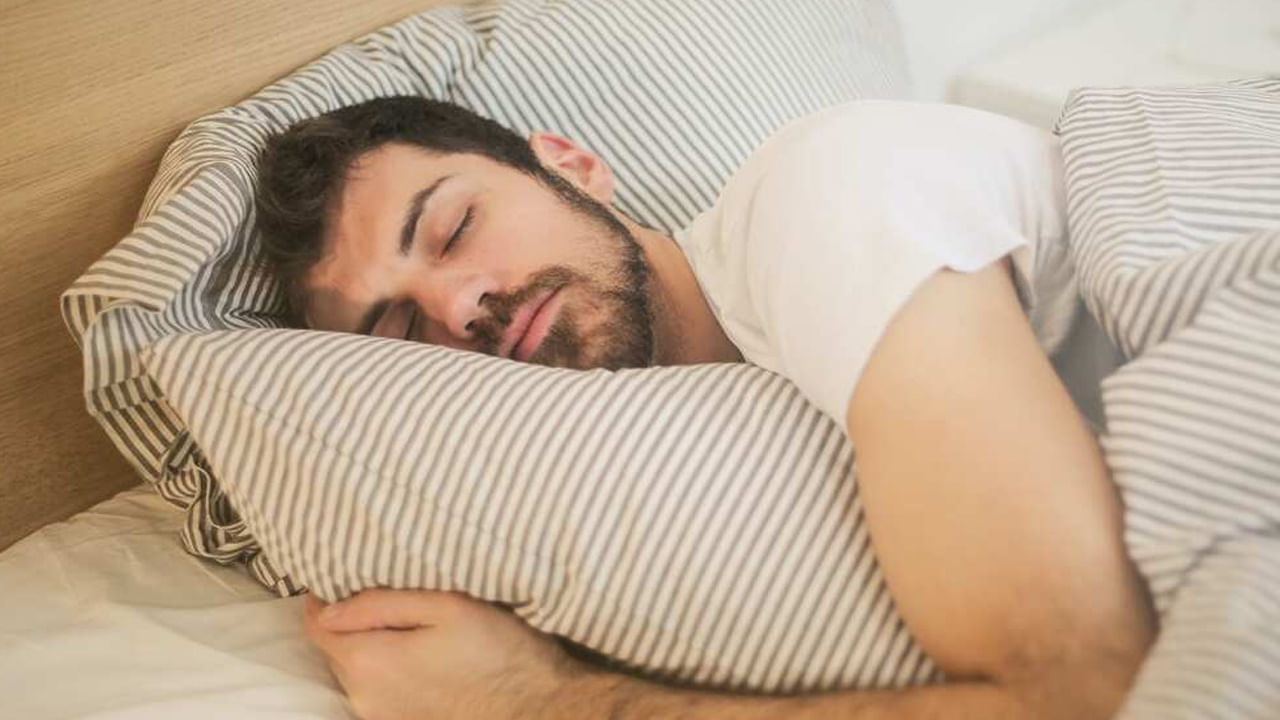 Sleeping Tips: ప్రశాంతమైన నిద్రతో జీవన కాలం పెరుగుతుందా? సంచలన నివేదికలో నివ్వెరపోయే వాస్తవాలు