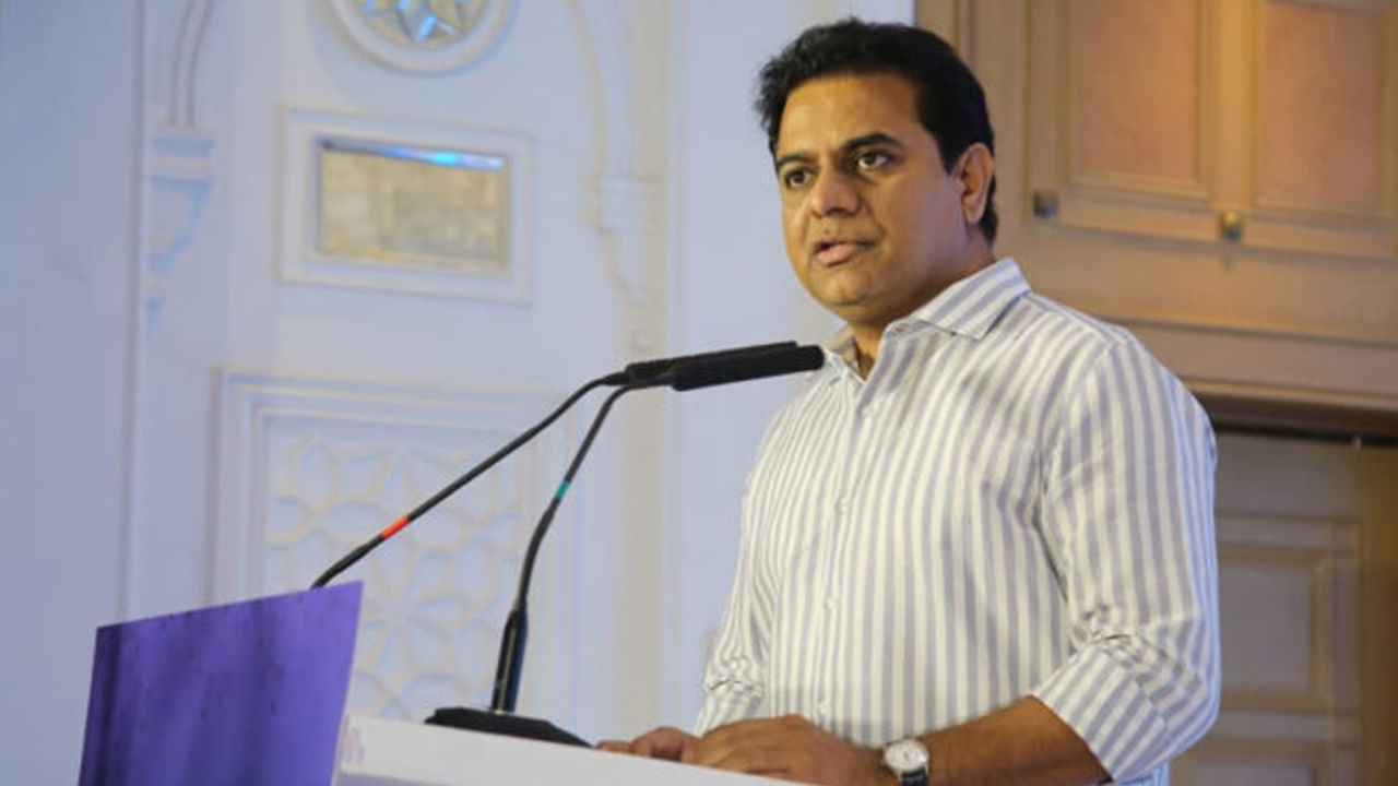 KTR: బీఆర్ఎస్ పాలనలో పాతబస్తీలో అద్భుతమైన అభివృద్ధి.. మంత్రి కేటీఆర్ వెల్లడి..