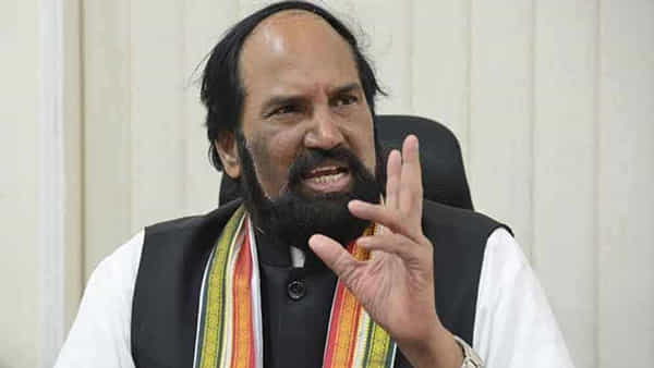 Uttam Kumar Reddy: ఈ నెలాఖరులో తెలంగాణలో రాష్ట్రపతి పాలన.. కాంగ్రెస్ ఎంపీ ఉత్తమ్ షాకింగ్ కామెంట్స్..