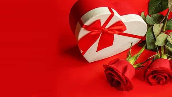 Flipkart Sales: ఫ్లిప్ కార్ట్ లో వ్యాలెంటైన్స్ డే ఆఫర్స్.. ఆ ఉత్పత్తులపై భారీ తగ్గింపు