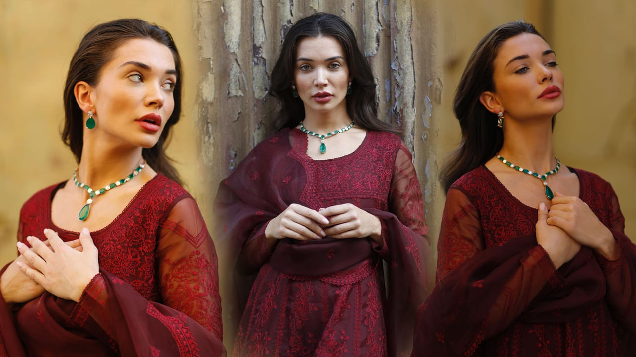 బ్రిటిష్ మోడల్ అమీ జాక్సన్ తెలుగు ప్రేక్షకులకు సుపరిచితమే. ‘ఎవడు’ సినిమాలో రామ్ చరణ్ సరసన నటించిన అమీ జాక్సన్.. ప్రస్తుతం లండన్లో ఉంటోంది. ఆ మధ్య బ్రిటన్కు చెందిన వ్యాపారవేత్త జార్జ్ పనాయోటౌతో డేటింగ్ చేసి అమీ వార్తల్లో నిలిచింది.