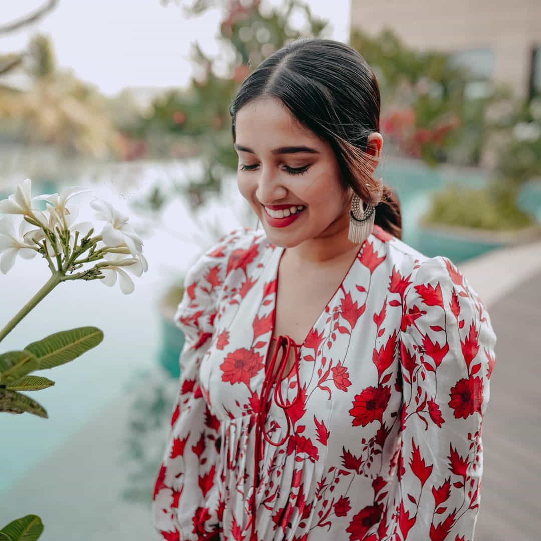 తమిళ్ టూ తెలుగు డబ్ అయిన ఈ సినిమాకు మంచి రెస్పాన్స్ వచ్చింది. ఇందులో అజిత్ కూతురిగా నటించి ఆకట్టుకుంది