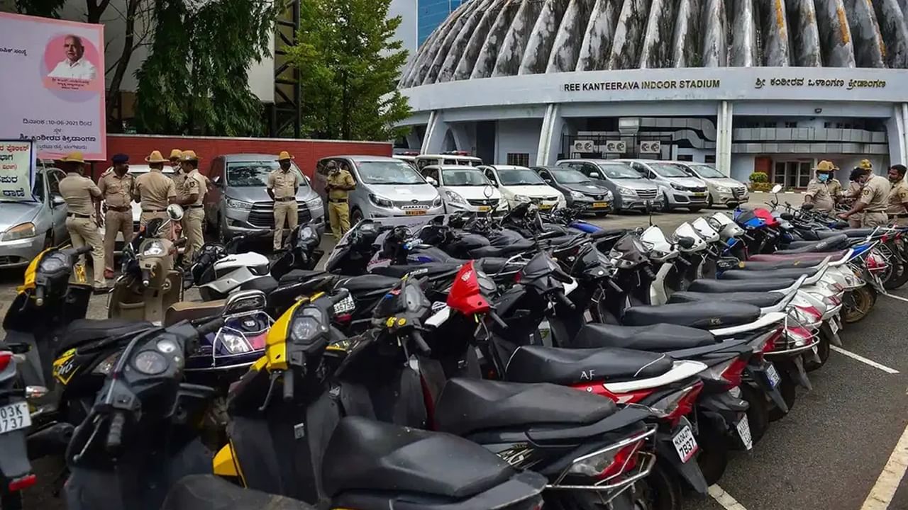 Automobile Sales: దేశంలో భారీగా పెరిగిన వాహనాల విక్రయాలు.. ఫిబ్రవరిలో మొత్తం అమ్మకం ఎంతంటే..